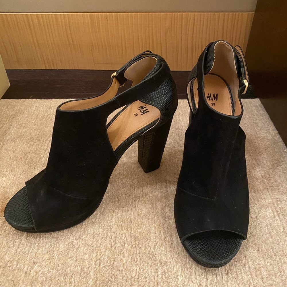 H&M black cutout slingback heeled sandal heels